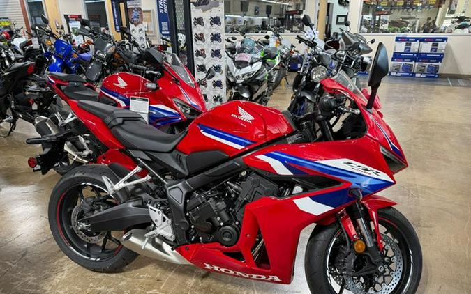 2025 Honda CBR650R E-Clutch