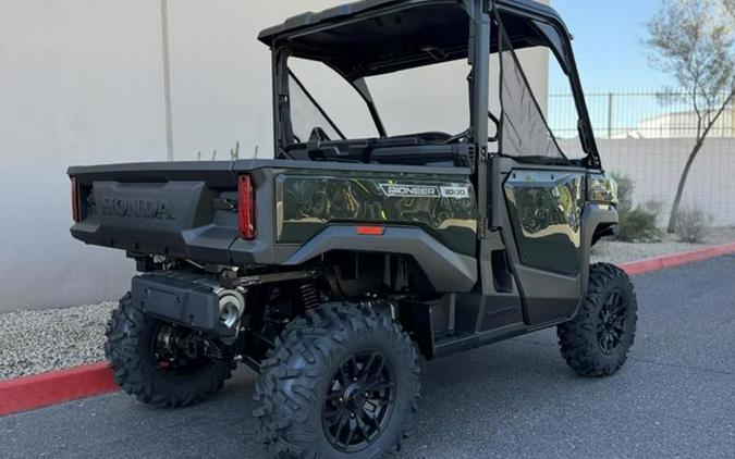 2026 Honda Pioneer 1000 Deluxe