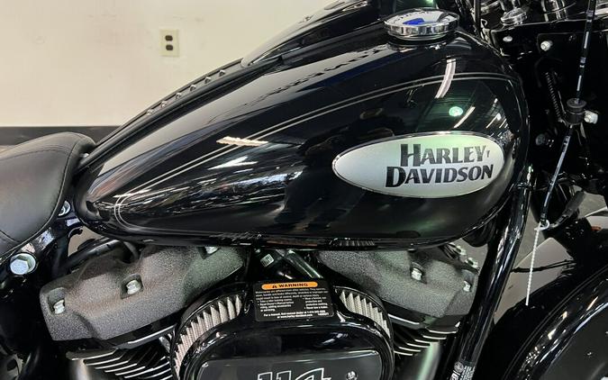 2024 Harley-Davidson Heritage Classic Vivid Black FLHCS