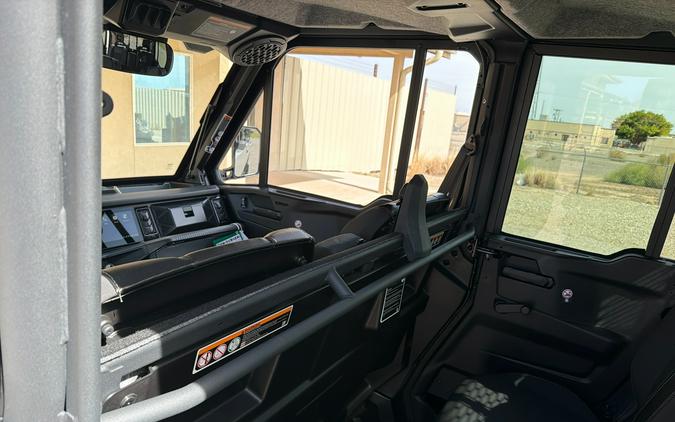 2027 Can-Am Defender XU MAX Limited HD11