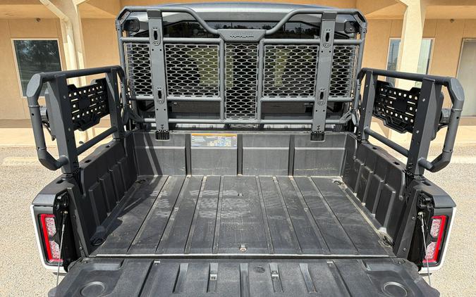 2027 Can-Am Defender XU MAX Limited HD11