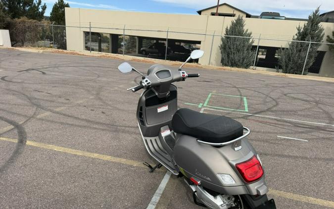 2024 Vespa GTS Super 300 Tech