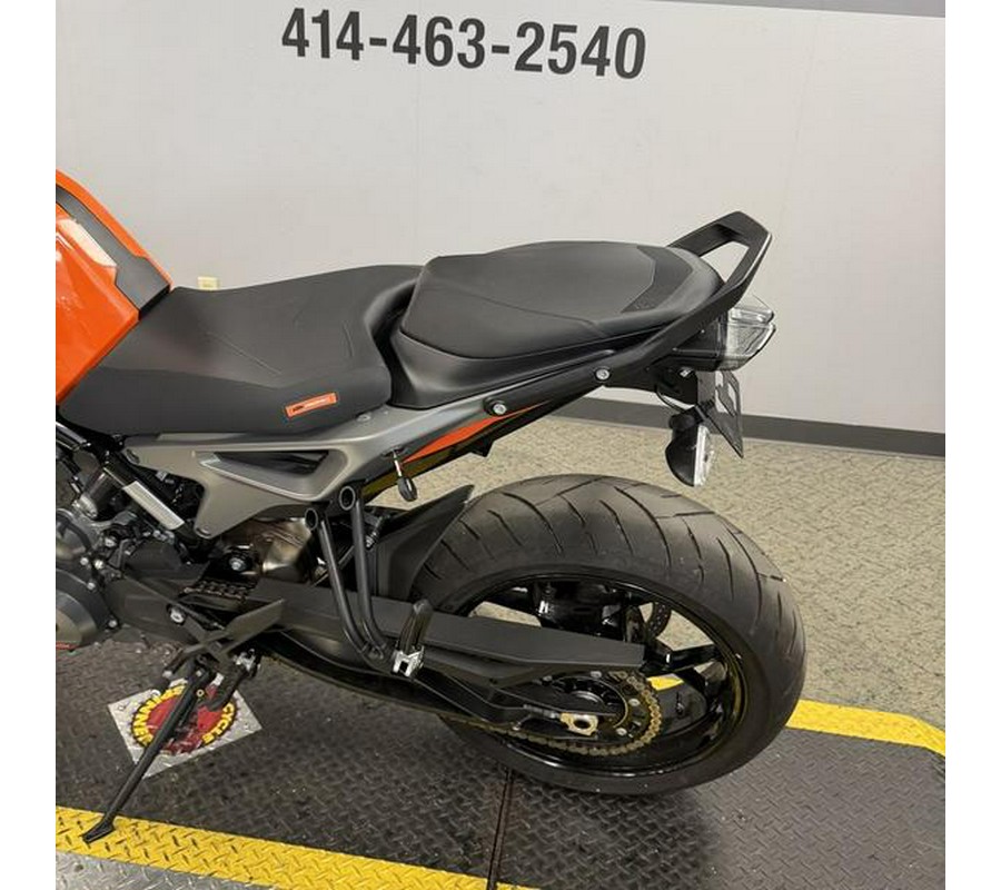 2024 KTM 790 Duke