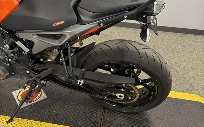 2024 KTM 790 Duke