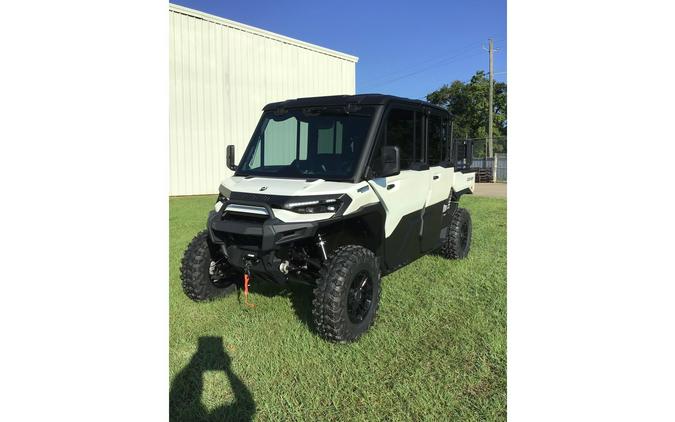 2027 SSV DEFXU MAX LTD 65 HD11 WH HB 27 - Can-Am