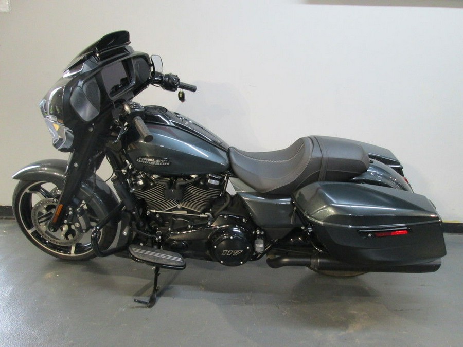 2025 Harley-Davidson® FLHX - Street Glide®