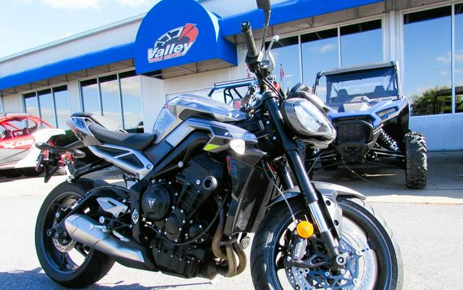 2024 Triumph Street Triple 765 R