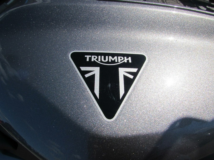 2024 Triumph ST REET TRIPLE R