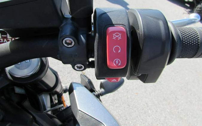 2024 Triumph Street Triple 765 R