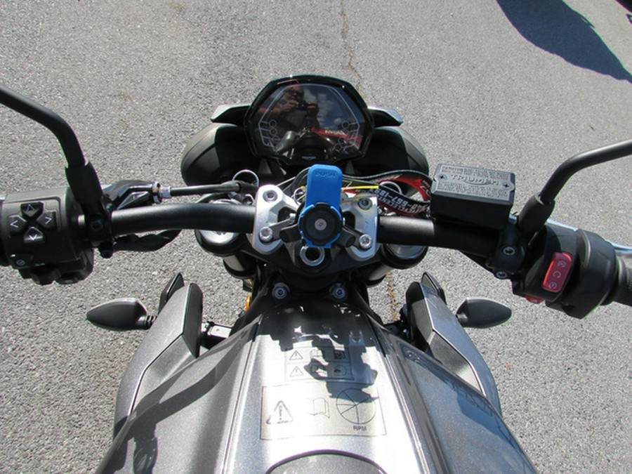 2024 Triumph ST REET TRIPLE R