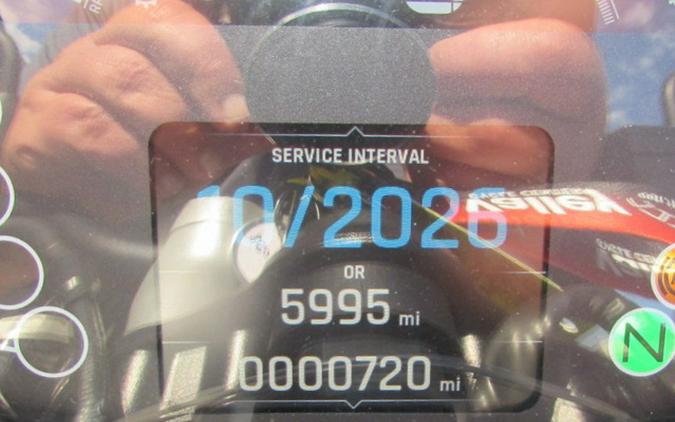 2024 Triumph ST REET TRIPLE R