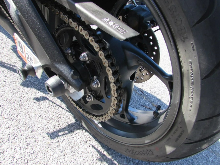 2024 Triumph Street Triple 765 R