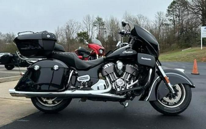 2016 Indian Roadmaster Thunder Black