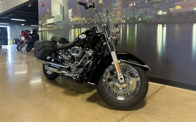 2024 Harley-Davidson Softail FLHCS - Heritage Classic