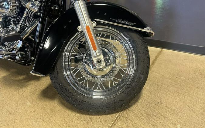 2024 Harley-Davidson Softail FLHCS - Heritage Classic