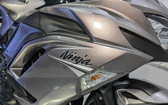 2021 Kawasaki Ninja 650 Metallic Graphite GrayMetallic Spark B