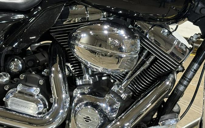 2011 Harley-Davidson® Street Glide® Vivid Black