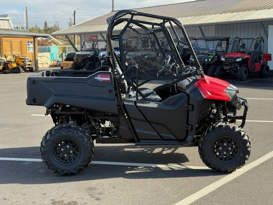 2025 Honda SXS700M2DS