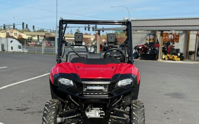 2025 Honda SXS700M2DS