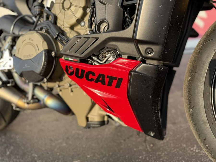 2023 Ducati Streetfighter V4 S Ducati Red