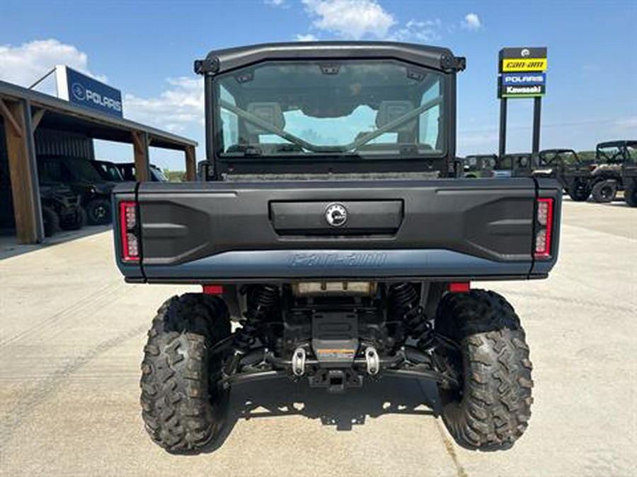 2026 Can-Am Defender XT CAB HD11