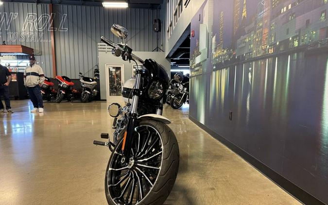 2024 Harley-Davidson Softail FXBR - Breakout