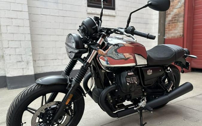 2025 Moto Guzzi V7 Stone