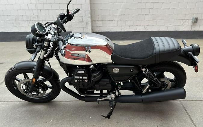 2025 Moto Guzzi V7 Stone
