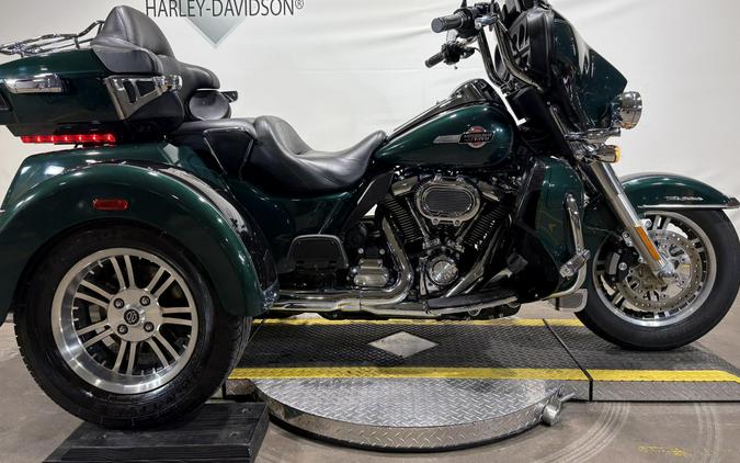 2024 Harley-Davidson® Tri Glide® Ultra Alpine Green / Vivid Black