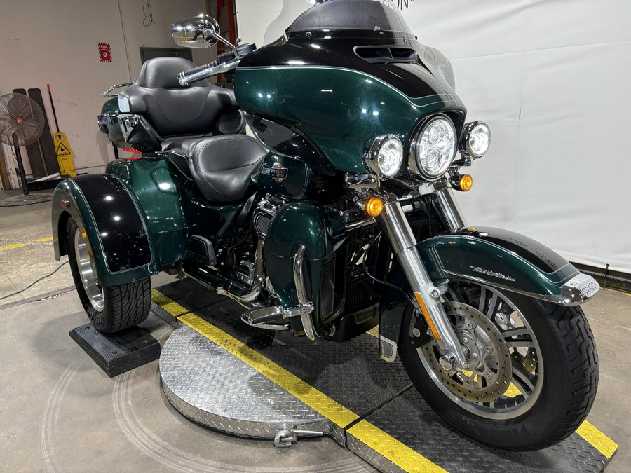 2024 Harley-Davidson® Tri Glide® Ultra Alpine Green / Vivid Black