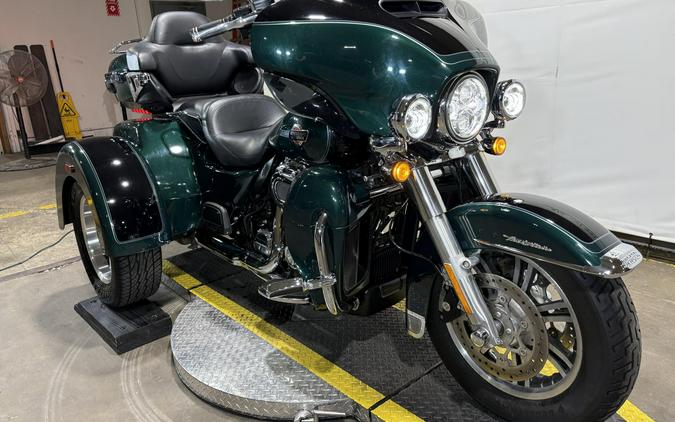 2024 Harley-Davidson® Tri Glide® Ultra Alpine Green / Vivid Black