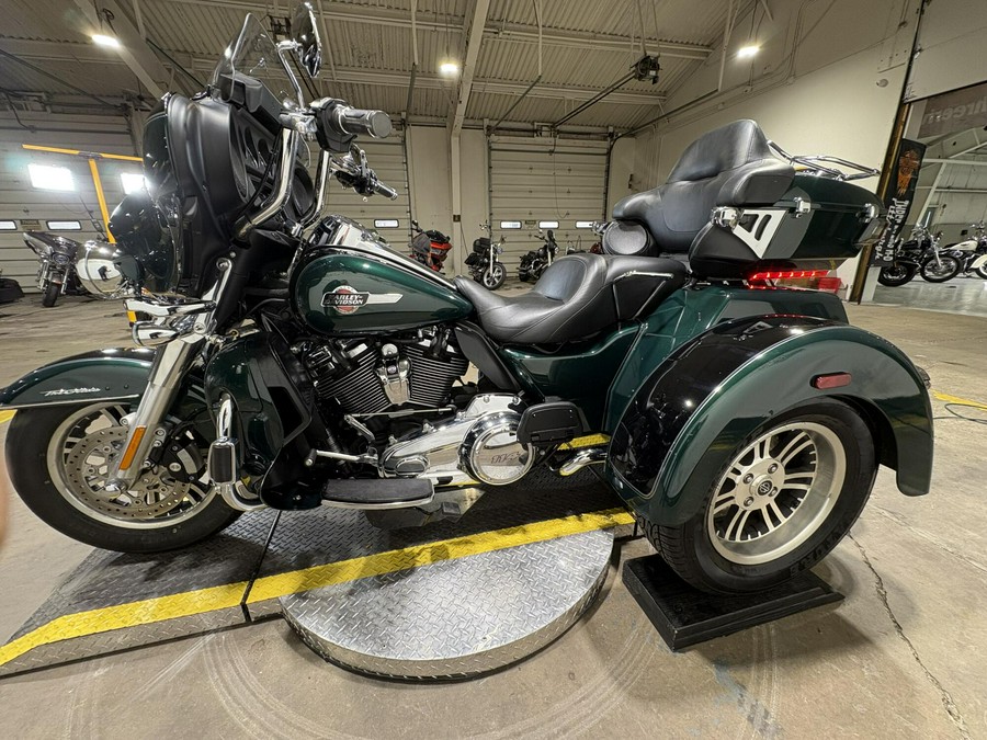 2024 Harley-Davidson® Tri Glide® Ultra Alpine Green / Vivid Black