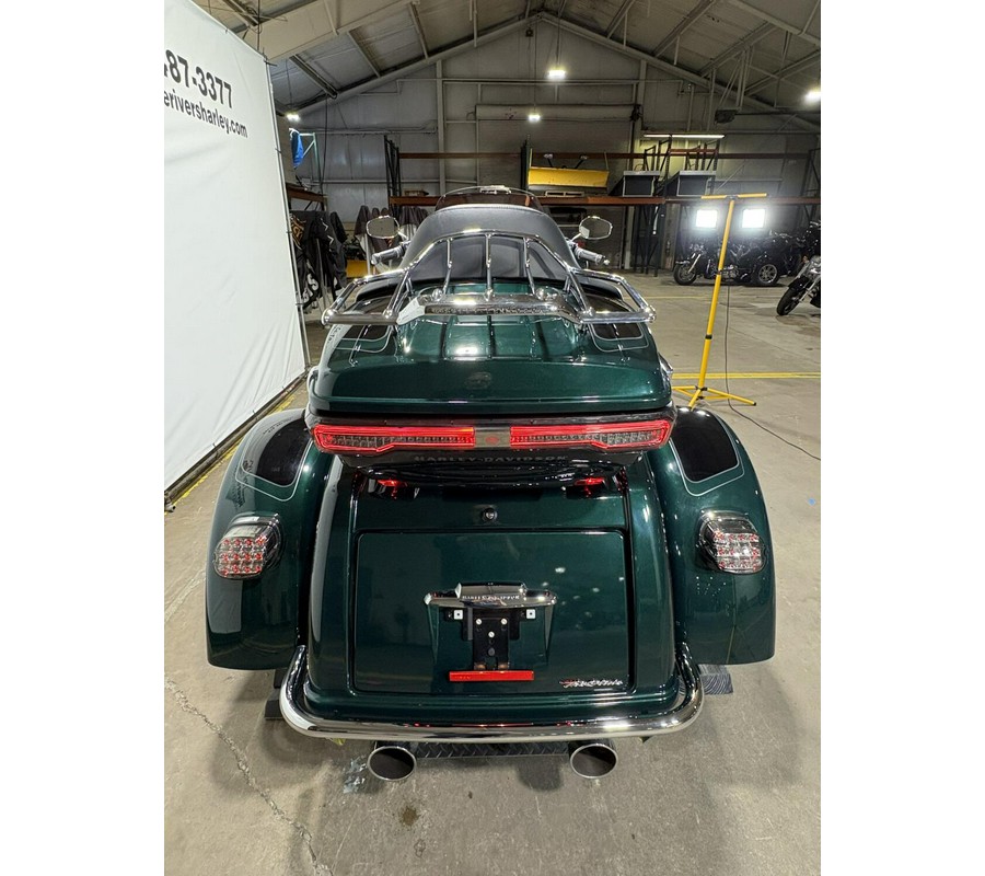 2024 Harley-Davidson® Tri Glide® Ultra Alpine Green / Vivid Black