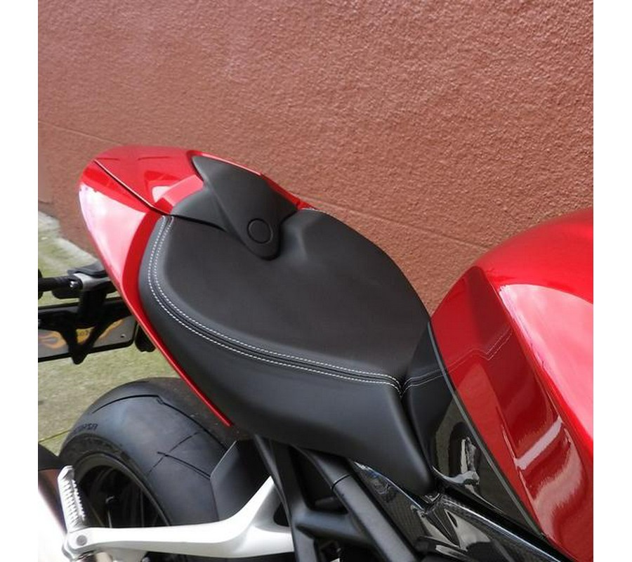 2024 Triumph Speed Triple 1200 RR Red Hopper Storm Grey