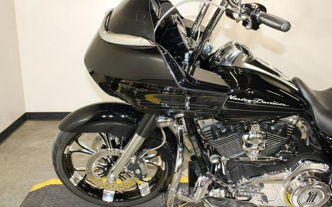 2010 Harley-Davidson® FLTRX - Road Glide® Custom