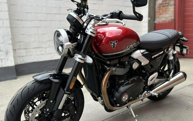 2025 Triumph Speed Twin 1200 Carnival RedSapphire Black