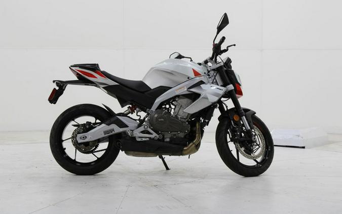 2026 Aprilia Tuono 457