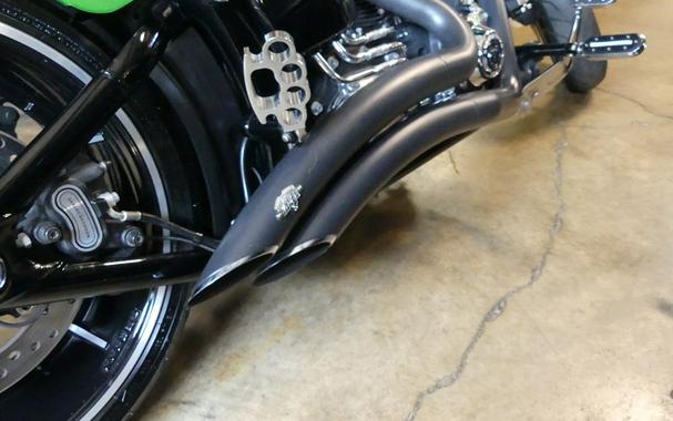 2015 Harley-Davidson® SOFTAIL BREAKOUT