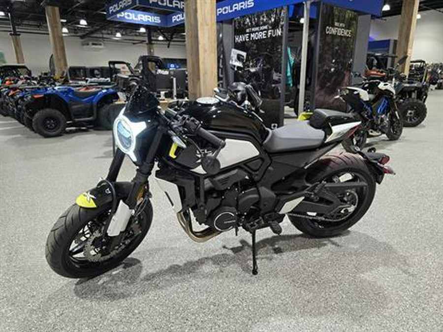 2024 CFMOTO 700CL-X Sport