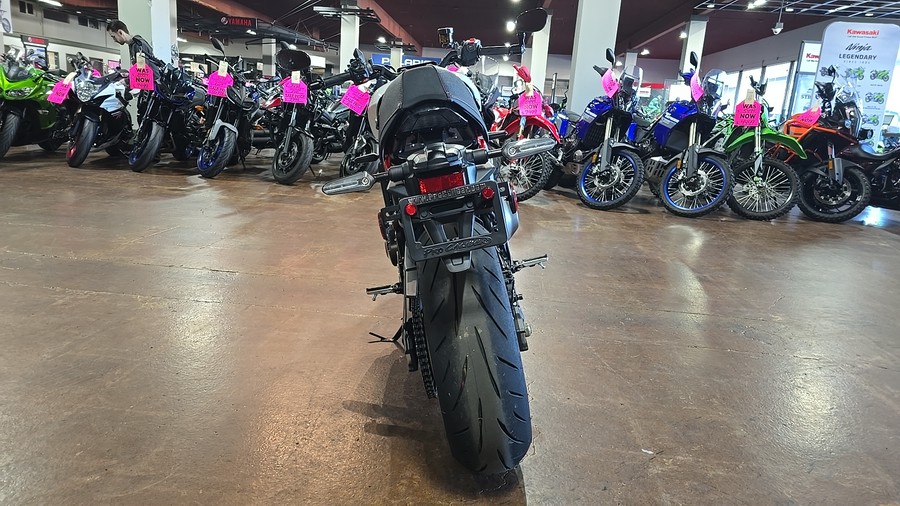 2025 Yamaha XSR900SW