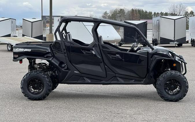 2024 Can-Am® Commander MAX XT 700