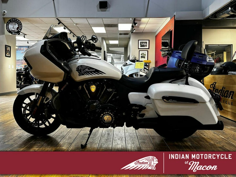 2020 Indian Motorcycle® Challenger Dark Horse White Smoke