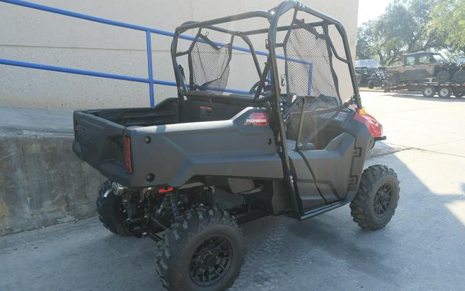 2026 HONDA PIONEER 700 DELUXE