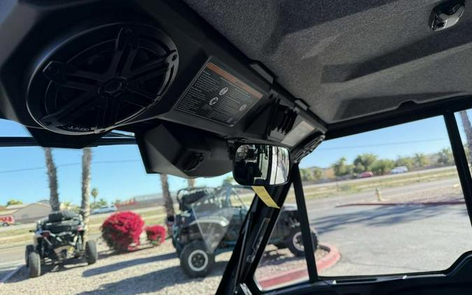 2026 Can-Am® Defender MAX Limited HD11