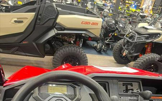 2023 Honda® Pioneer 1000-6 Deluxe Crew