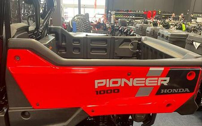 2023 Honda® Pioneer 1000-6 Deluxe Crew