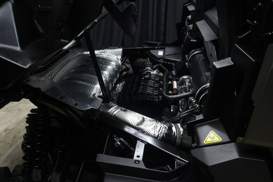 2026 Can-Am Defender MAX X mr HD11 with half-doors