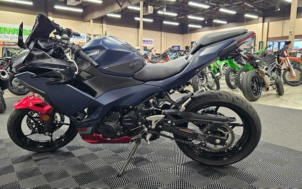 2026 Kawasaki Ninja 500 ABS Metallic Matte Twilight Blue
