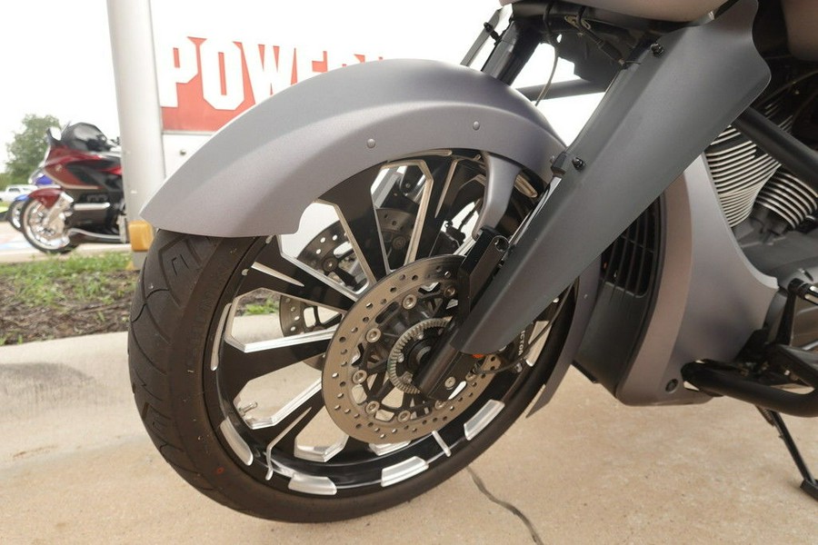 2016 Victory Magnum® X-1 Stealth Edition