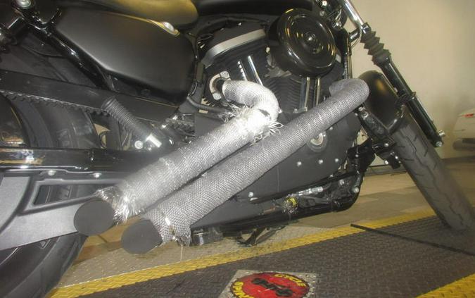 2013 Harley-Davidson® XL883N - Sportster® Iron 883™